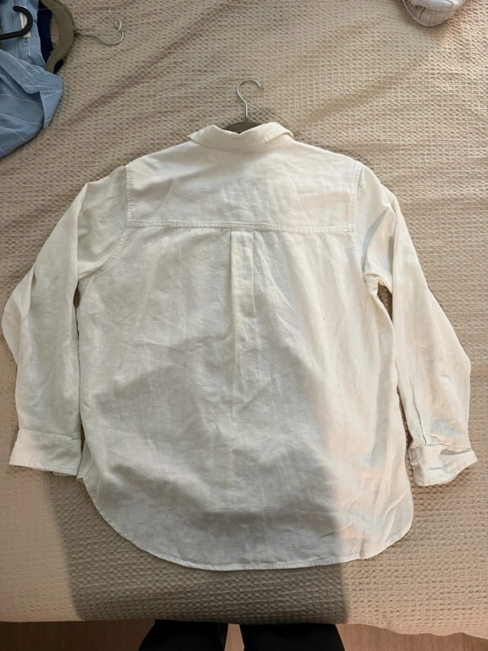 Universal Thread Button-Down - Picture 3 of 3